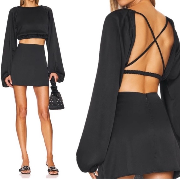 WeWoreWhat Tops - WeWoreWhat Black Balloon Sleeve Blouse